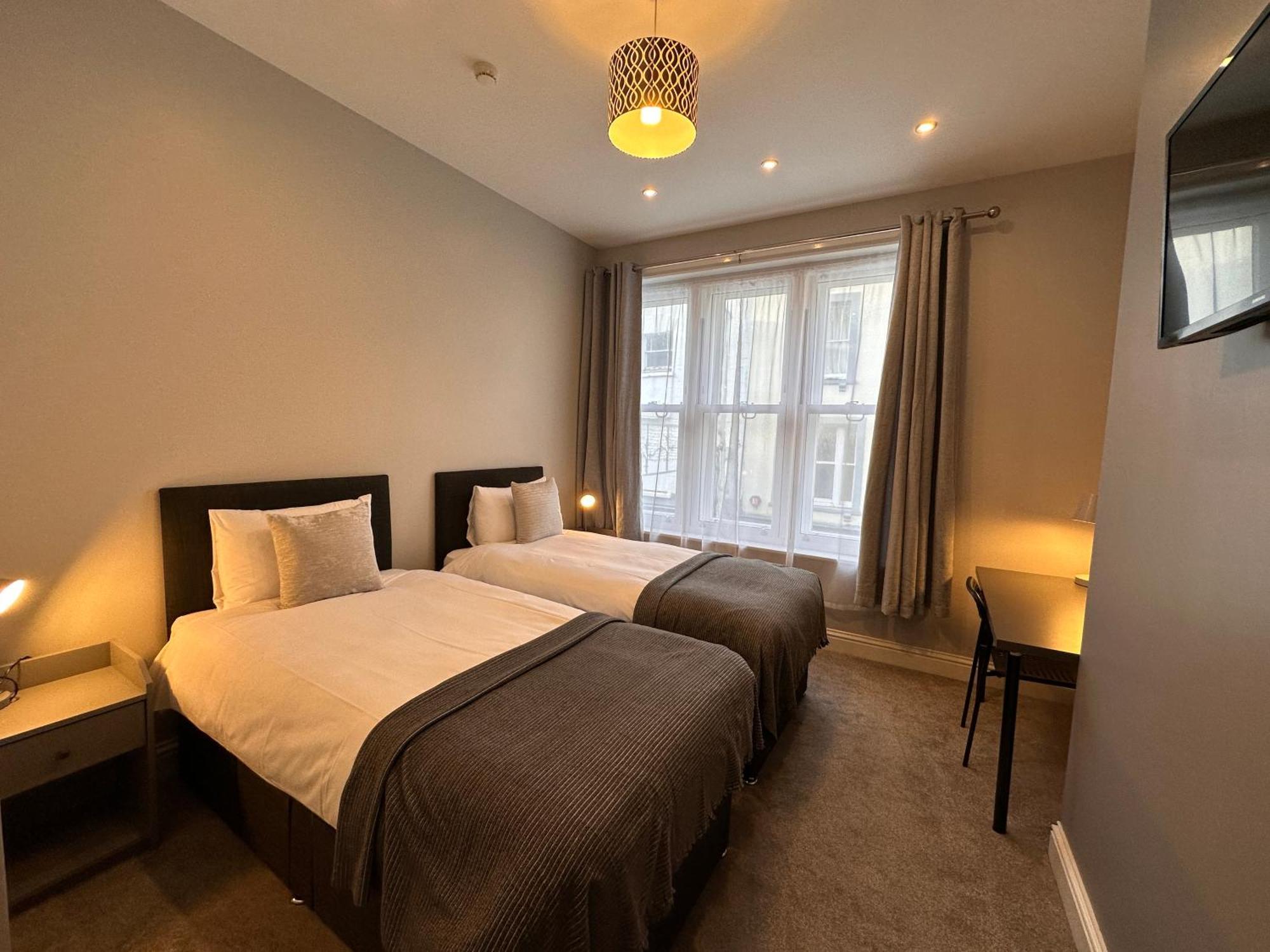 Spilman Hotel Apartments Carmarthen Luaran gambar